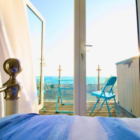 Serenity "Your Calm Seafront Retreat" By Air Premier Seaford Exterior photo